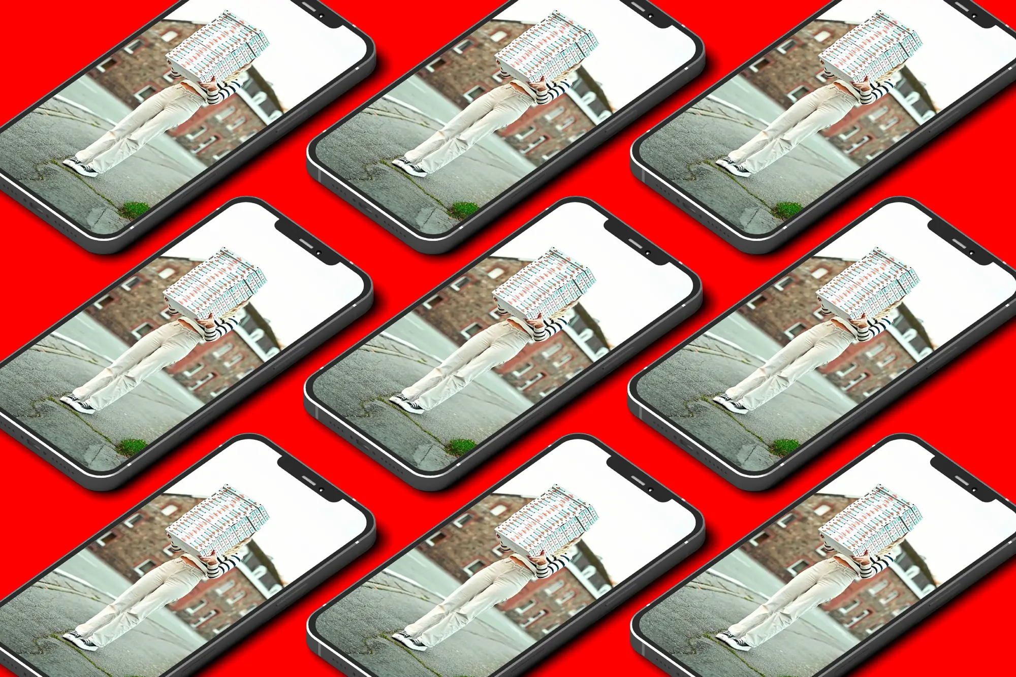 Une photo de cartons de pizza intégré dans des mockups d'iphone pour Acquarossa