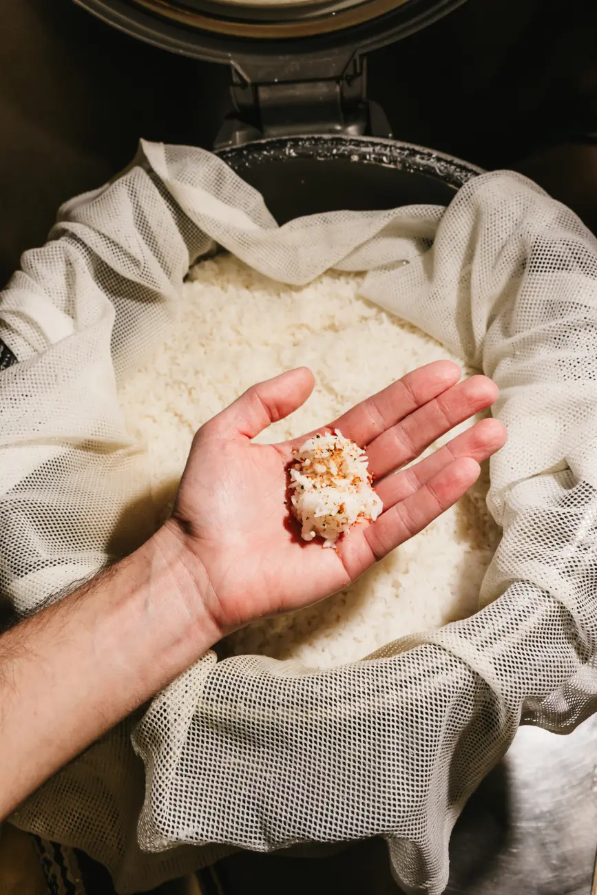 Préparation en cuisine chez Makisu